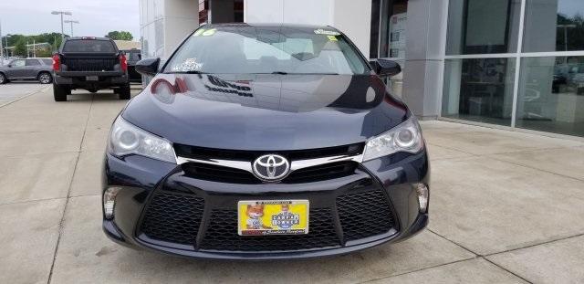 8752-toyota-camry-2016-