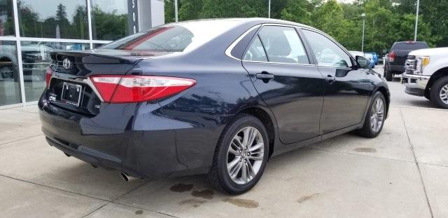 8757-toyota-camry-2016-
