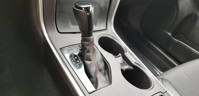 8763-toyota-camry-2016-