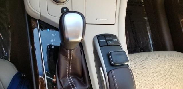 8838-lexus-es-2016-9000