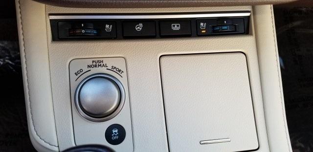 8841-lexus-es-2016-9000