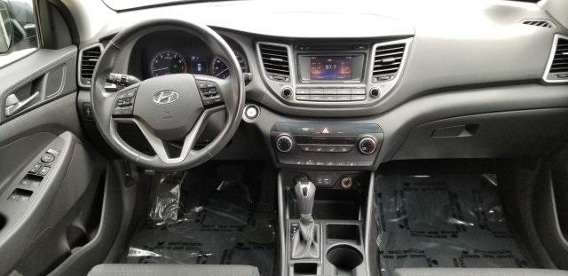 8876-hyundai-tucson-2016-84432a45