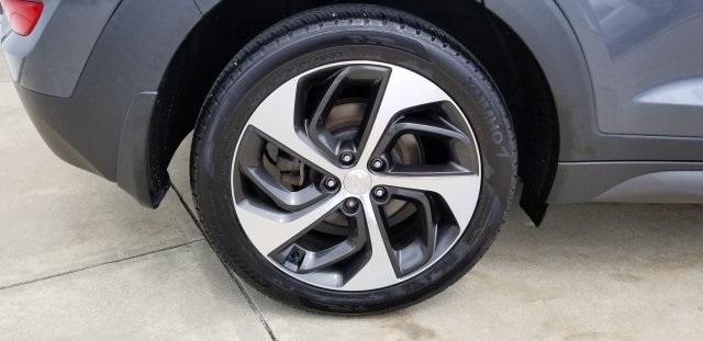 8887-hyundai-tucson-2016-84432a45