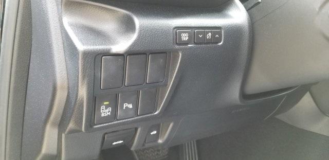 8917-lexus-is-2016-9510