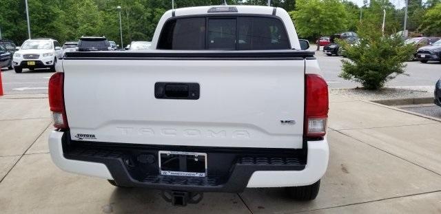 8935-toyota-tacoma-2016-