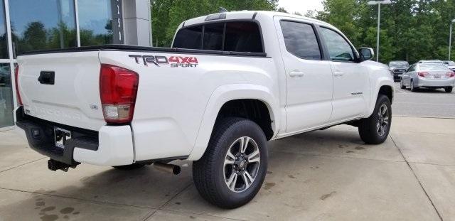 8936-toyota-tacoma-2016-