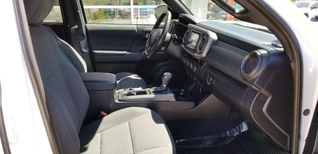 8940-toyota-tacoma-2016-