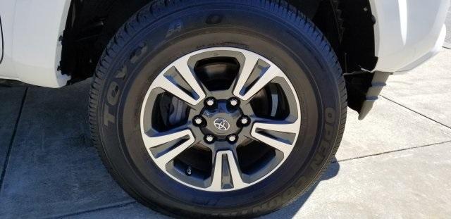 8954-toyota-tacoma-2016-