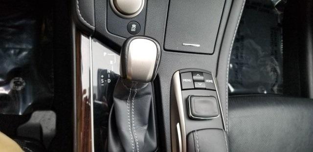 8966-lexus-es-2016-9000
