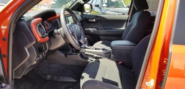 8989-toyota-tacoma-2016-