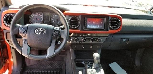 8990-toyota-tacoma-2016-