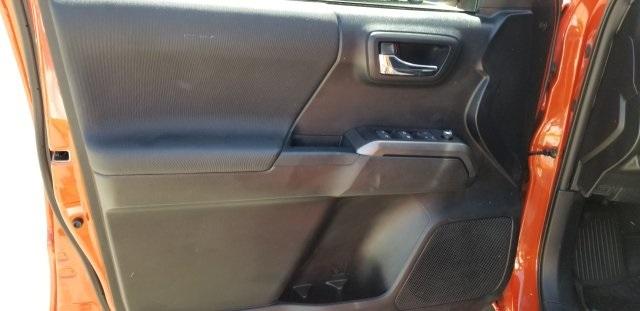 8994-toyota-tacoma-2016-