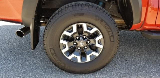 9002-toyota-tacoma-2016-
